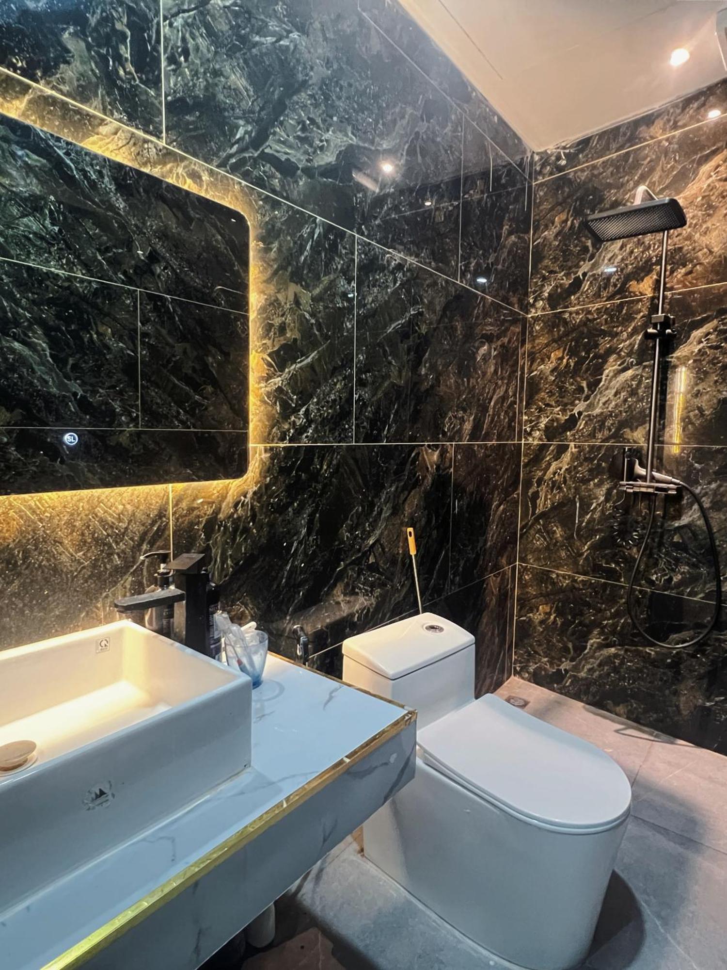 Venus Apartment Kham Thien Hanoi Luaran gambar